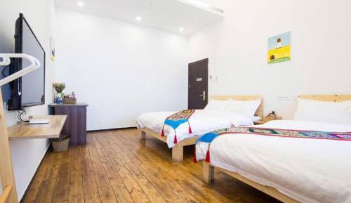 Double or Twin Room with Shower