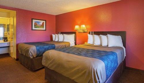 Queen Room with Two Queen Beds - Non-Smoking