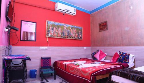 Family Room with Private Bathroom