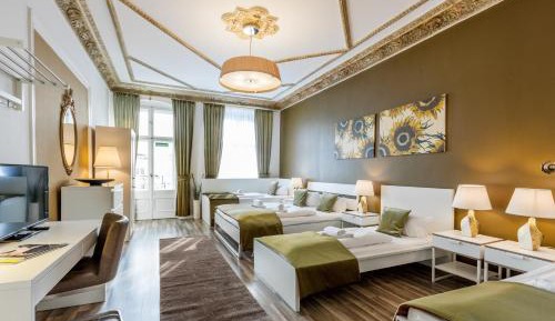 Three-Bedroom Apartment with Balcony