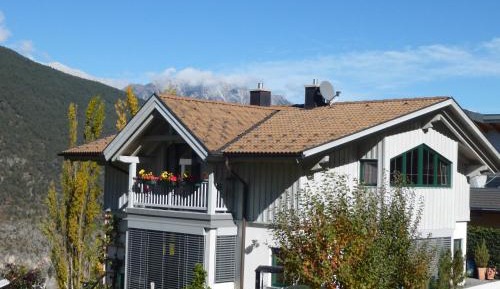 One-Bedroom Apartment with Garden