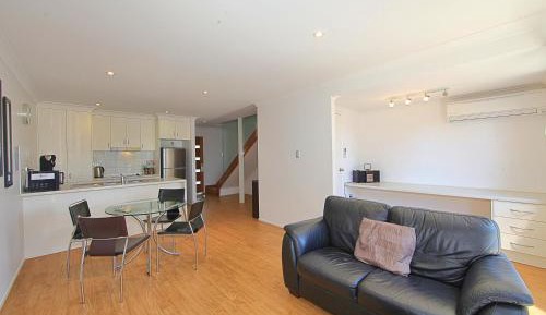 2 Bedroom Apartment - Overnight