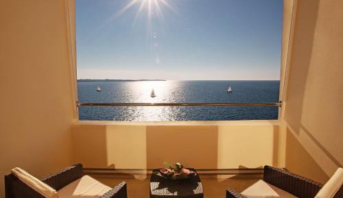 Superior Double Room with Balcony and Sea View