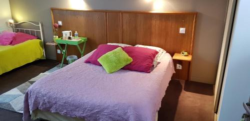 Deluxe Double Room (2 Adults + 1 Child)