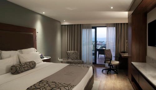 King Room with Balcony