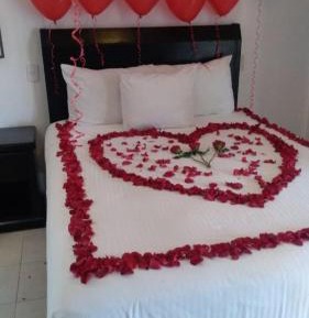 Queen Room with Pool View