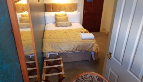 En Suite Single Room