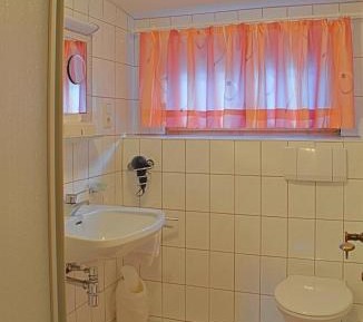 Superior One-Bedroom Apartment