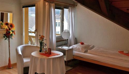 Single Room with Shared Shower and Toilet