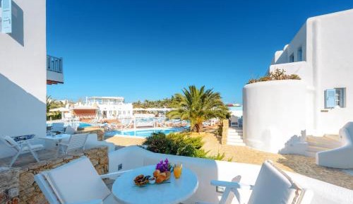 Superior Triple Room with Pool View