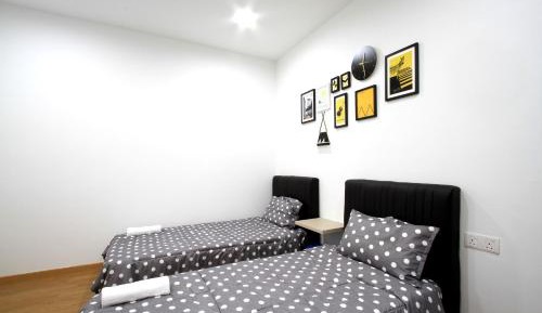 Twin Room with Private Bathroom