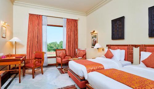 Luxury Garden Twin Bed