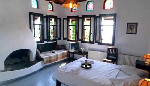 Superior Two-Bedroom Apartment with Sea View