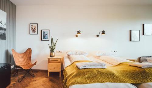 Twin Room with Private Bathroom