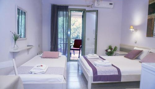 Family Room with Mountain View