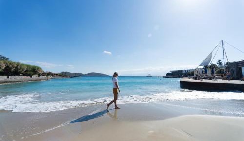 Superior Bungalow Front Sea View with Shared Pool