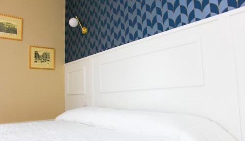 Deluxe Double or Twin Room with City View