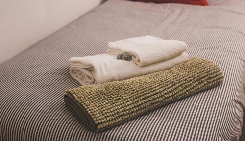 Standard Single Room with Shared Bathroom