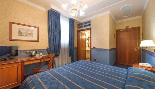 Queen Room - Disability Access