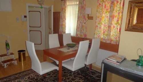 One-Bedroom Apartment with Balcony