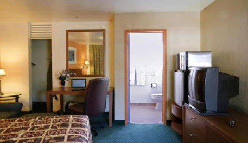 King Room - Non-Smoking