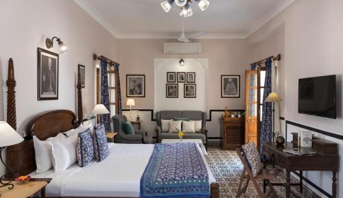 Courtyard Superior Room