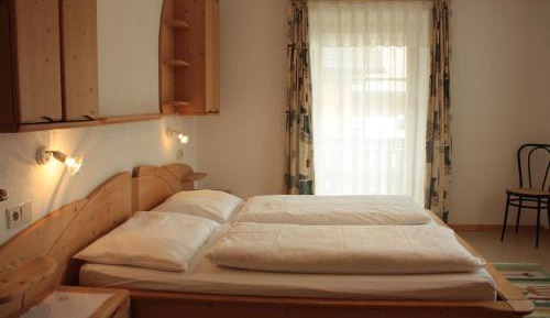 Two-Bedroom Apartment (6 Adults)