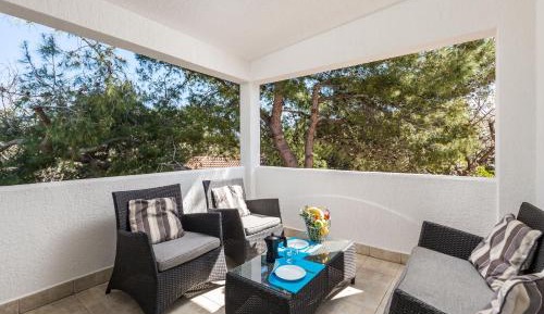 Apartment with Terrace