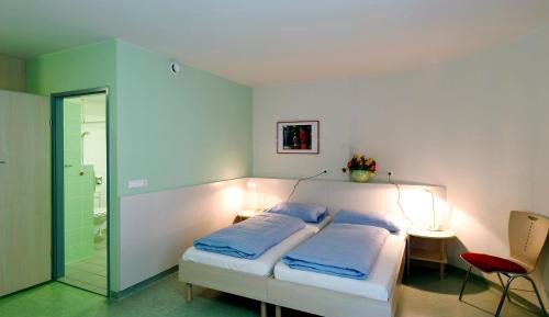 Single Room - Disability Access