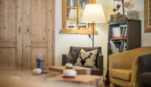 One-Bedroom Apartment with Terrace (2 Adults)