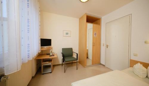 Single Room with Shower