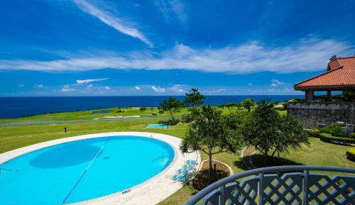 Twin Room with Sea View and Balcony - High Floor 