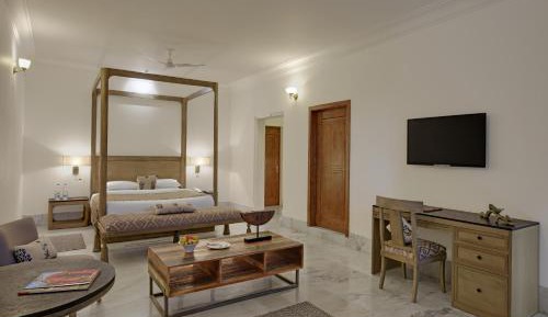 Valley View Suite with Jacuzzi