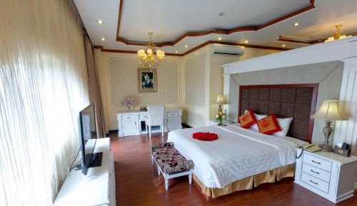 King Suite with Spa Bath