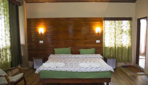 Suite with Mountain View