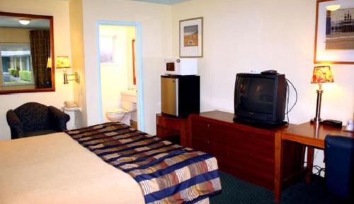 Queen Room - Non-Smoking