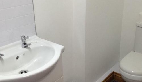 Twin Room with Shower