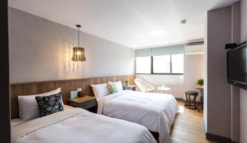 Triple Room with City View