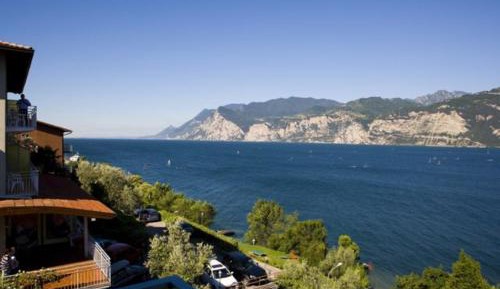 Double or Twin Room with Balcony and Lake View