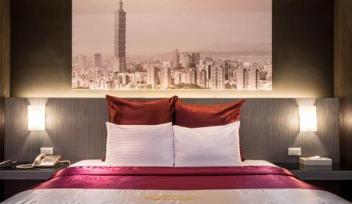 Deluxe Double Room with Bath