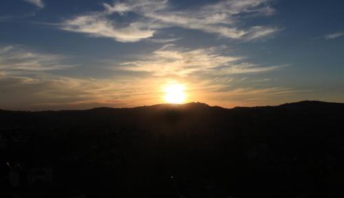 Family Two-Bedroom Apartment with Balcony