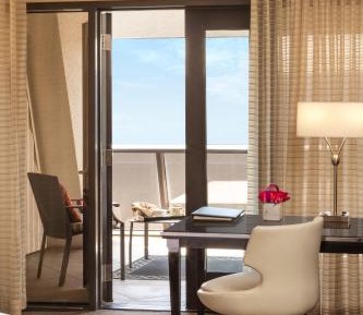 Patio Luxury Room, 1 king-size bed