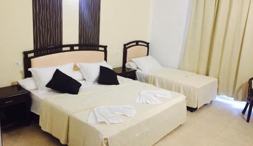 Triple Room with Bathroom