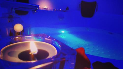 Suite with Hot Tub