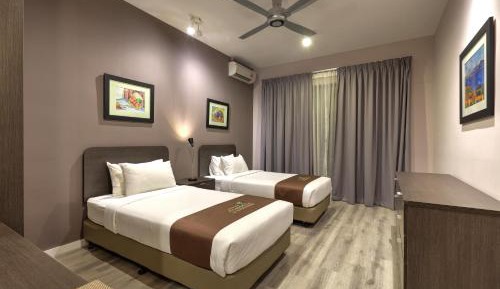 Superior Family Suite, 1 King and 2 Single