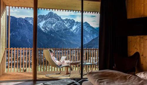Double Room with Mountain View
