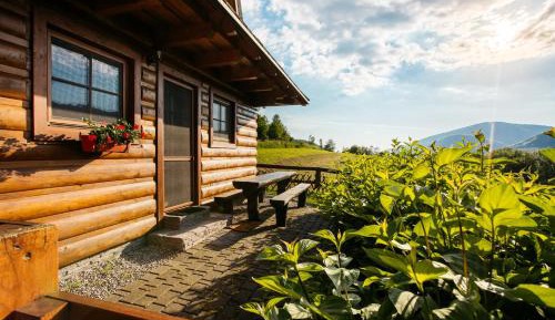 Apartment with Mountain View