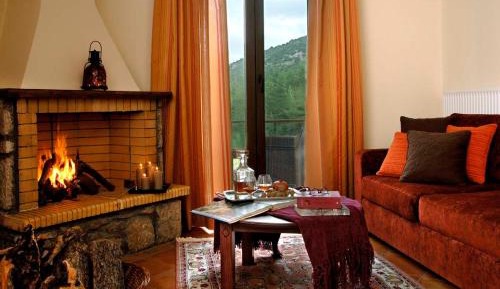 Apartment - Split Level with fireplace