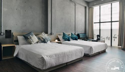 Quadruple Room with Private Bathroom