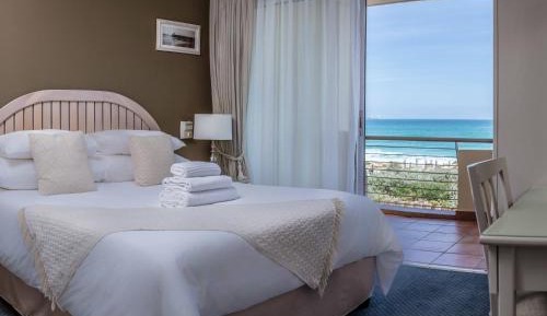  2 Bedroom Sea Facing Apartment